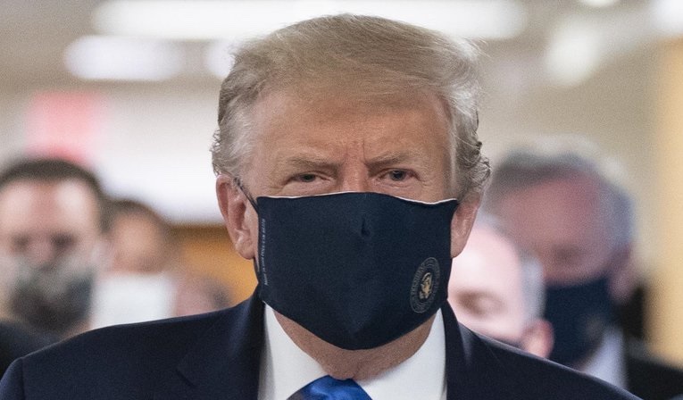 Trump recomienda a sus seguidores que se vacunen contra la&nbsp;covid-19