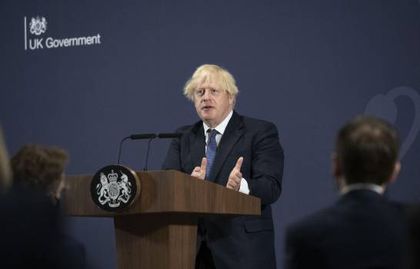Boris Johnson cambia de opinión, hará cuarentena&nbsp;voluntaria