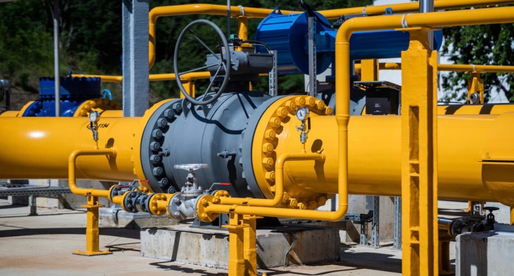 Bloomberg: La reducción de suministros de gas ruso obliga a Europa a recurrir a sus reservas de&nbsp;invierno