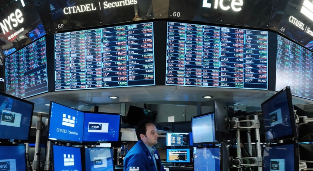 Los mercados mundiales se hunden ante el temor a que los bancos centrales se vean obligados a endurecer su política monetaria por la alta&nbsp;inflación