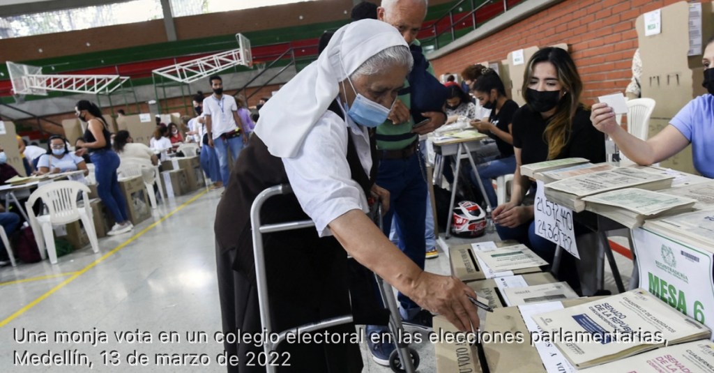 Colombia acude a las urnas para elegir al nuevo presidente en unas eleccionespolarizadas y que ponen fin a la era&nbsp;Duque