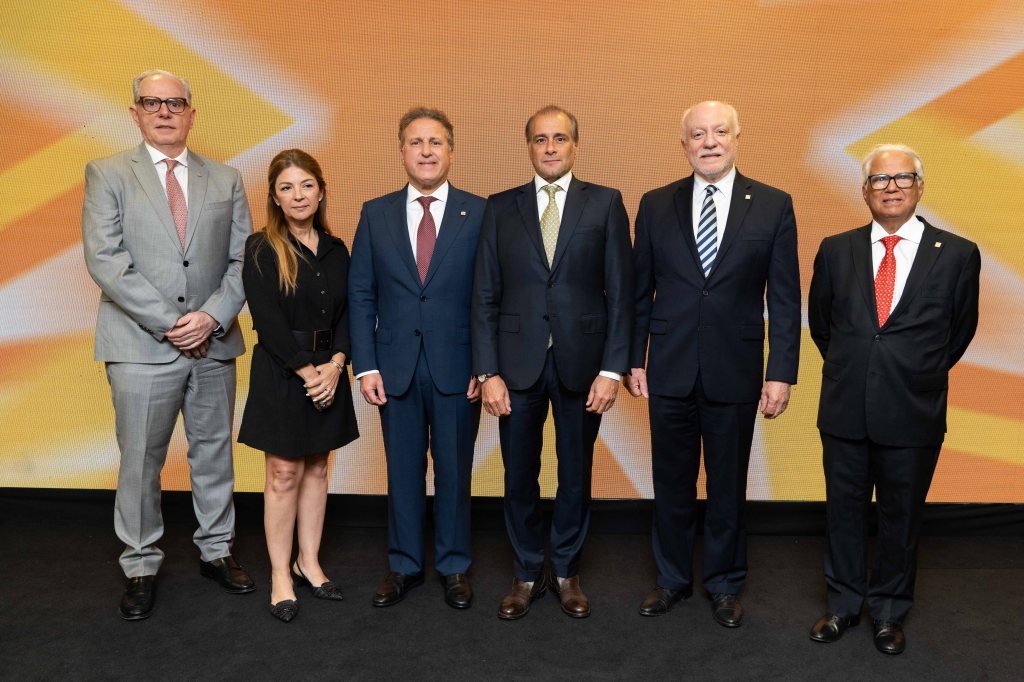 APAP celebra 63 aniversario reconociendo el legado de sus fundadores y a los colaboradores de mayor&nbsp;permanencia