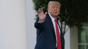 Trump al papa: «Alguien debería explicarle que Irán no puede tener un arma&nbsp;nuclear»