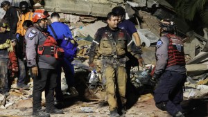 Se elevan a 235 los muertos y a más de 4.300 los heridos por el doble sismo en&nbsp;Venezuela