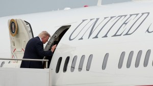 «Antes de terminar escondido en un camión de comida»: Irán comenta la maniobra secreta de Trump
