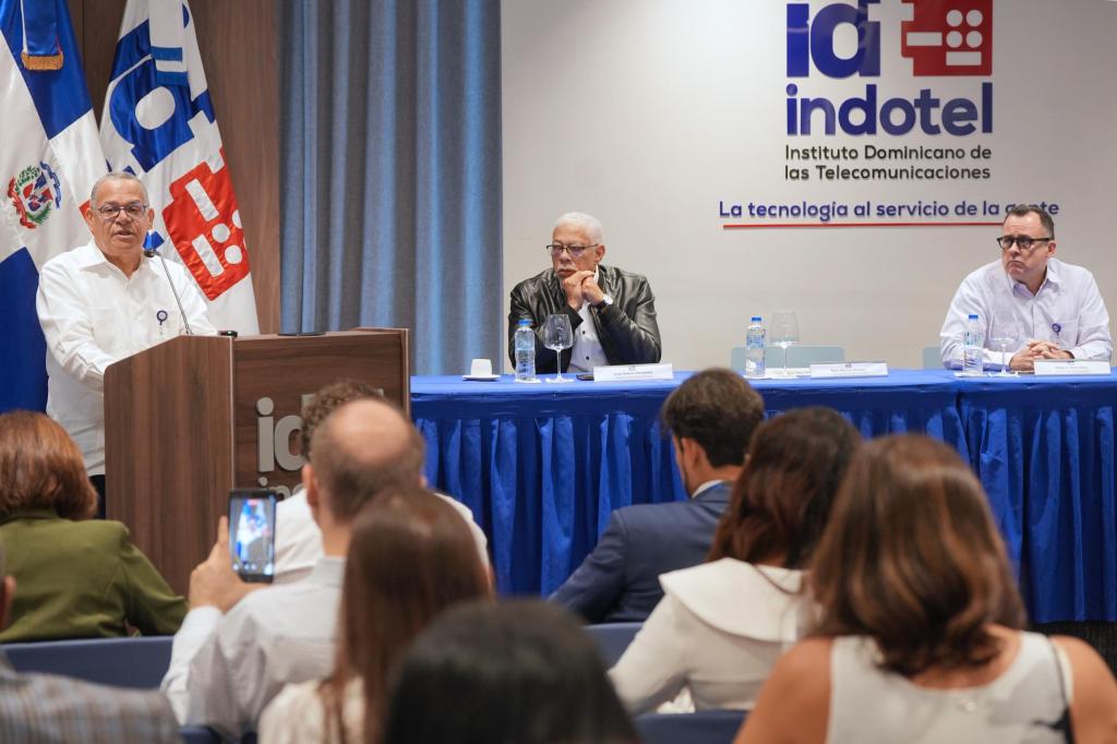 Indotel presenta propuesta de nueva Ley de Telecomunicaciones para modernizar el&nbsp;sector